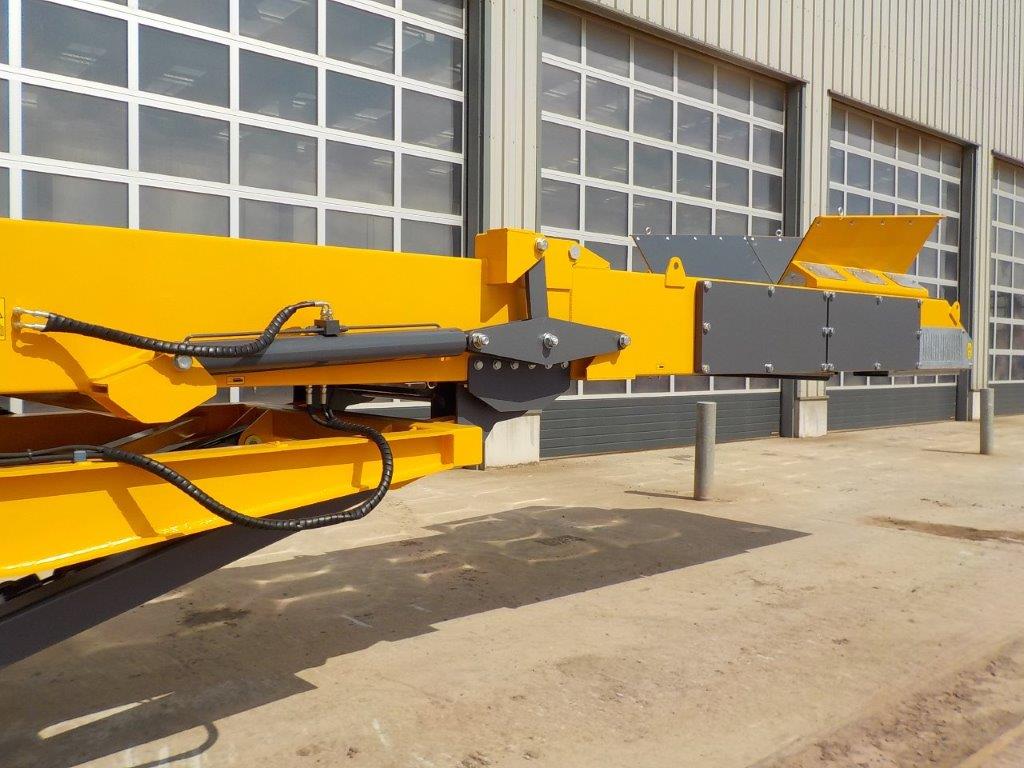 Brilliant TR8048 Tracked Conveyor