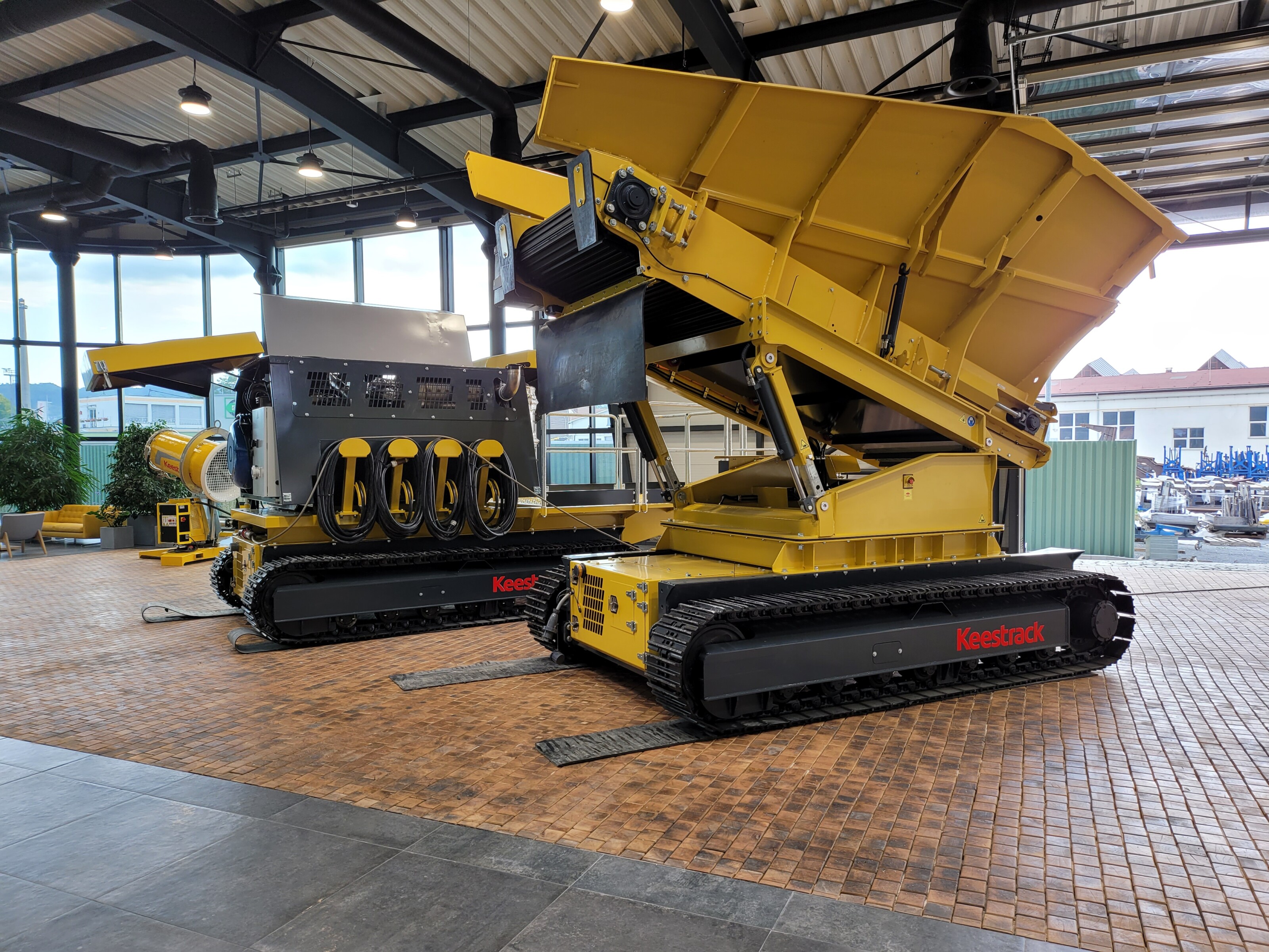 Keestrack A6e Tracked Apron Feeder