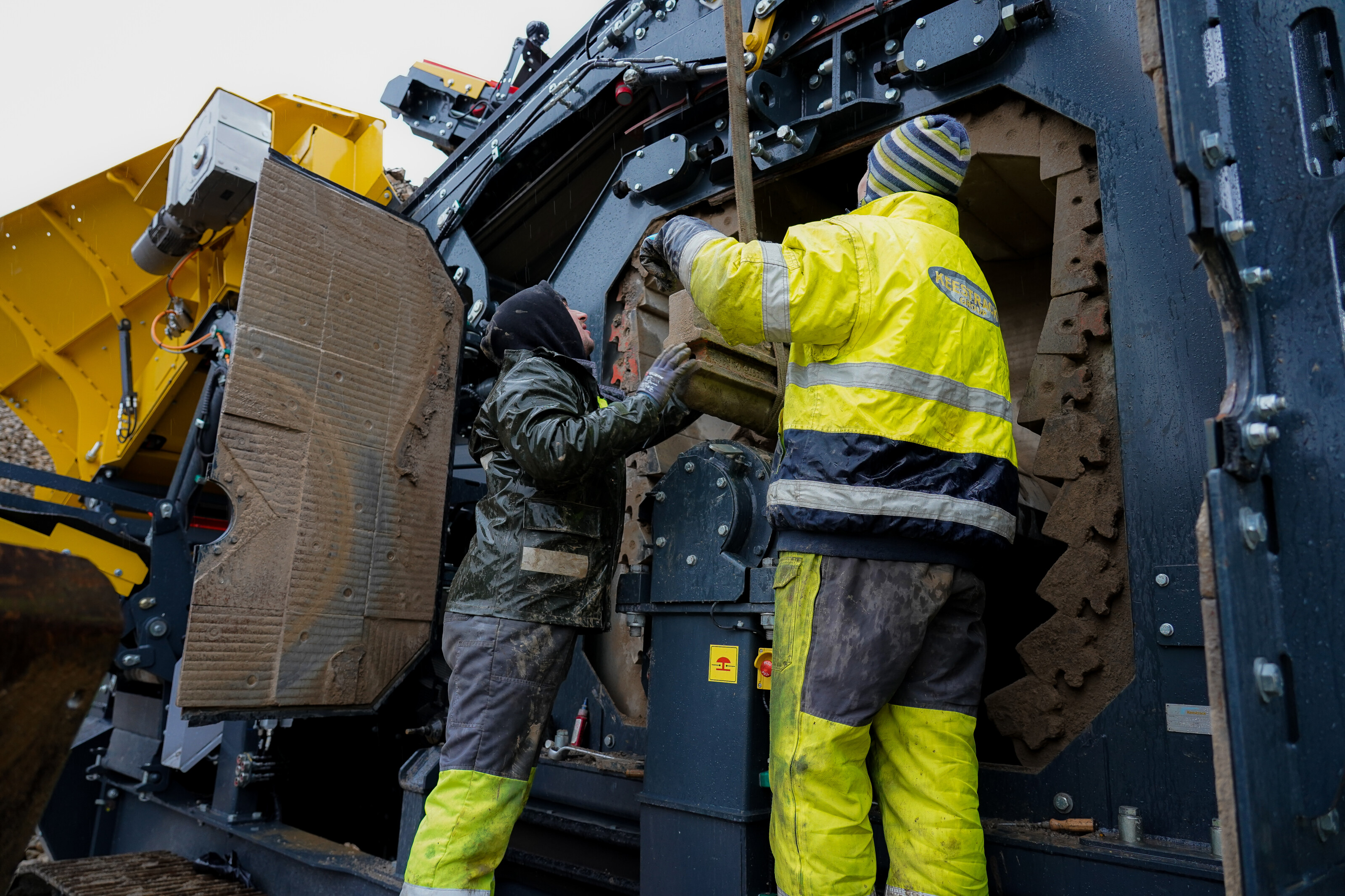 Keestrack i4e Reversible Impact Crusher