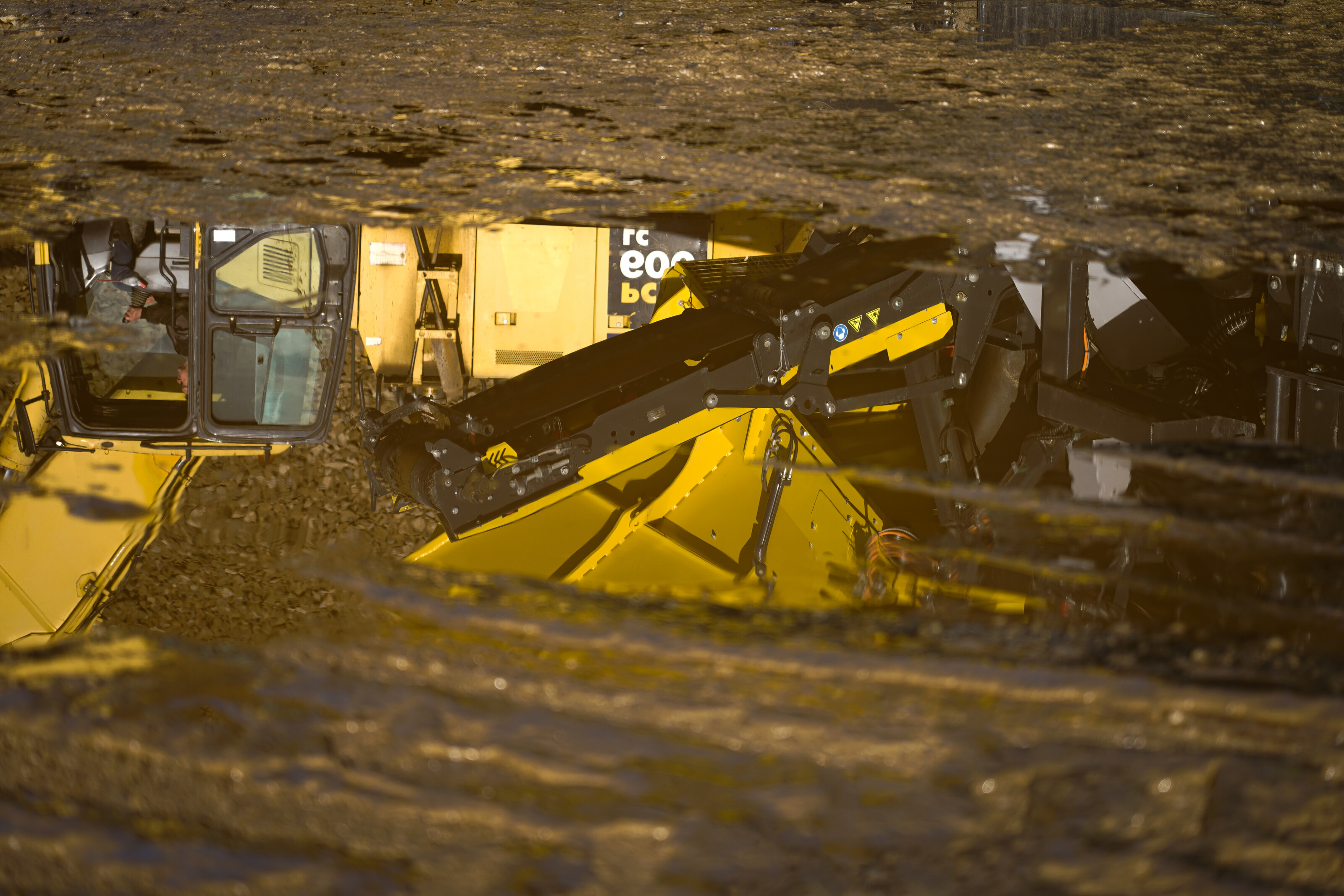 Keestrack i4e Reversible Impact Crusher