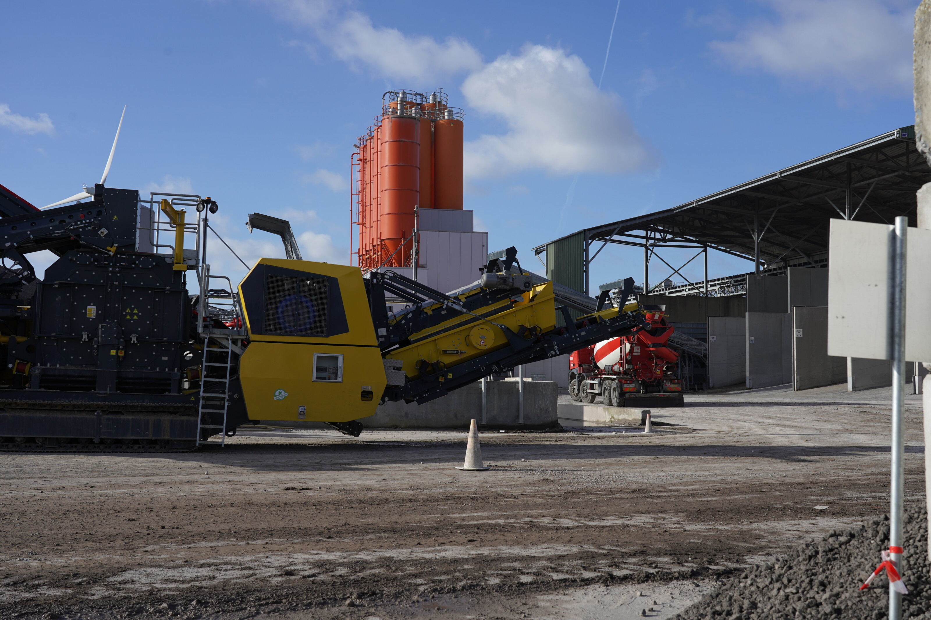Keestrack i4e Reversible Impact Crusher