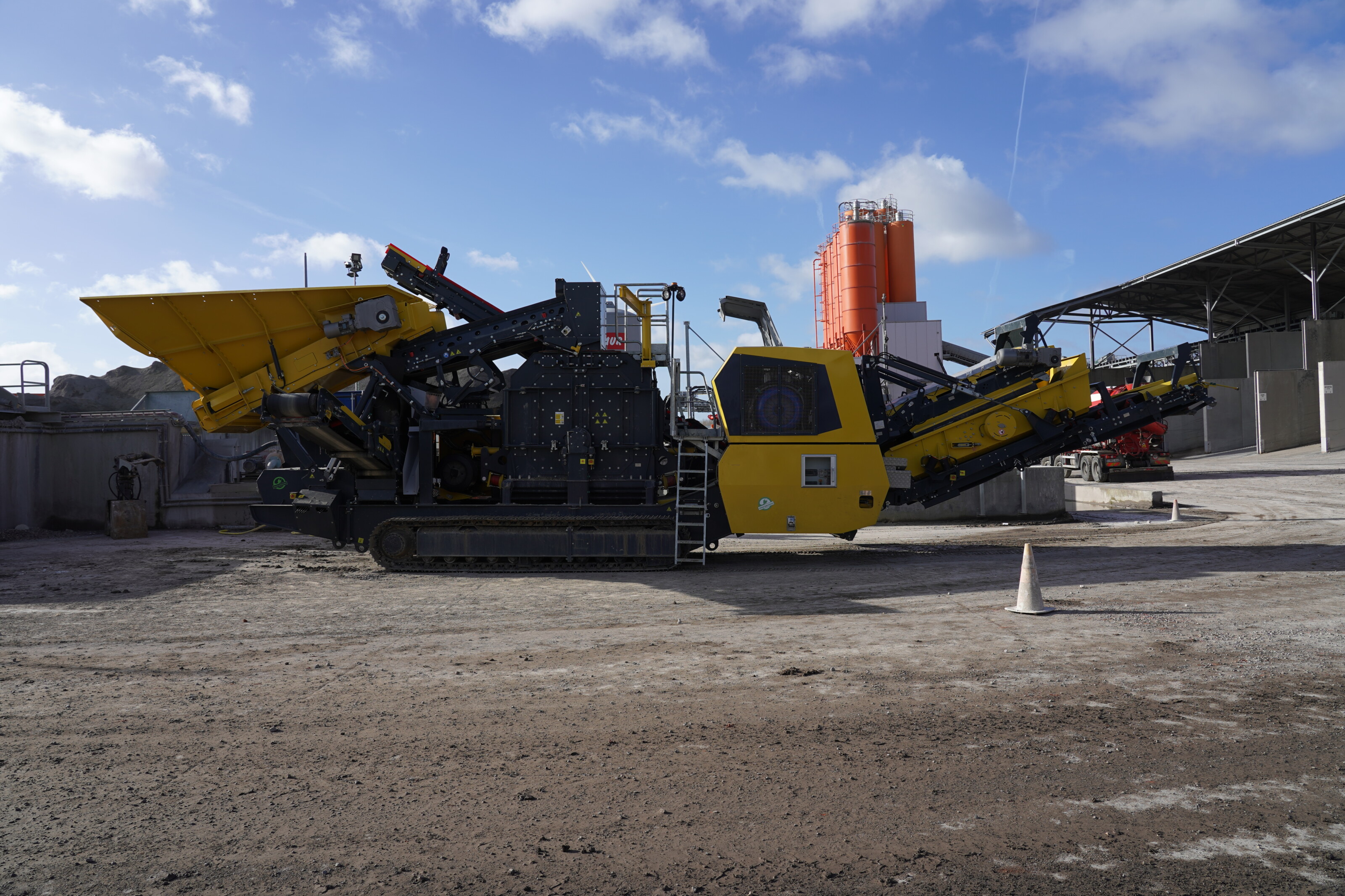 Keestrack i4e Reversible Impact Crusher