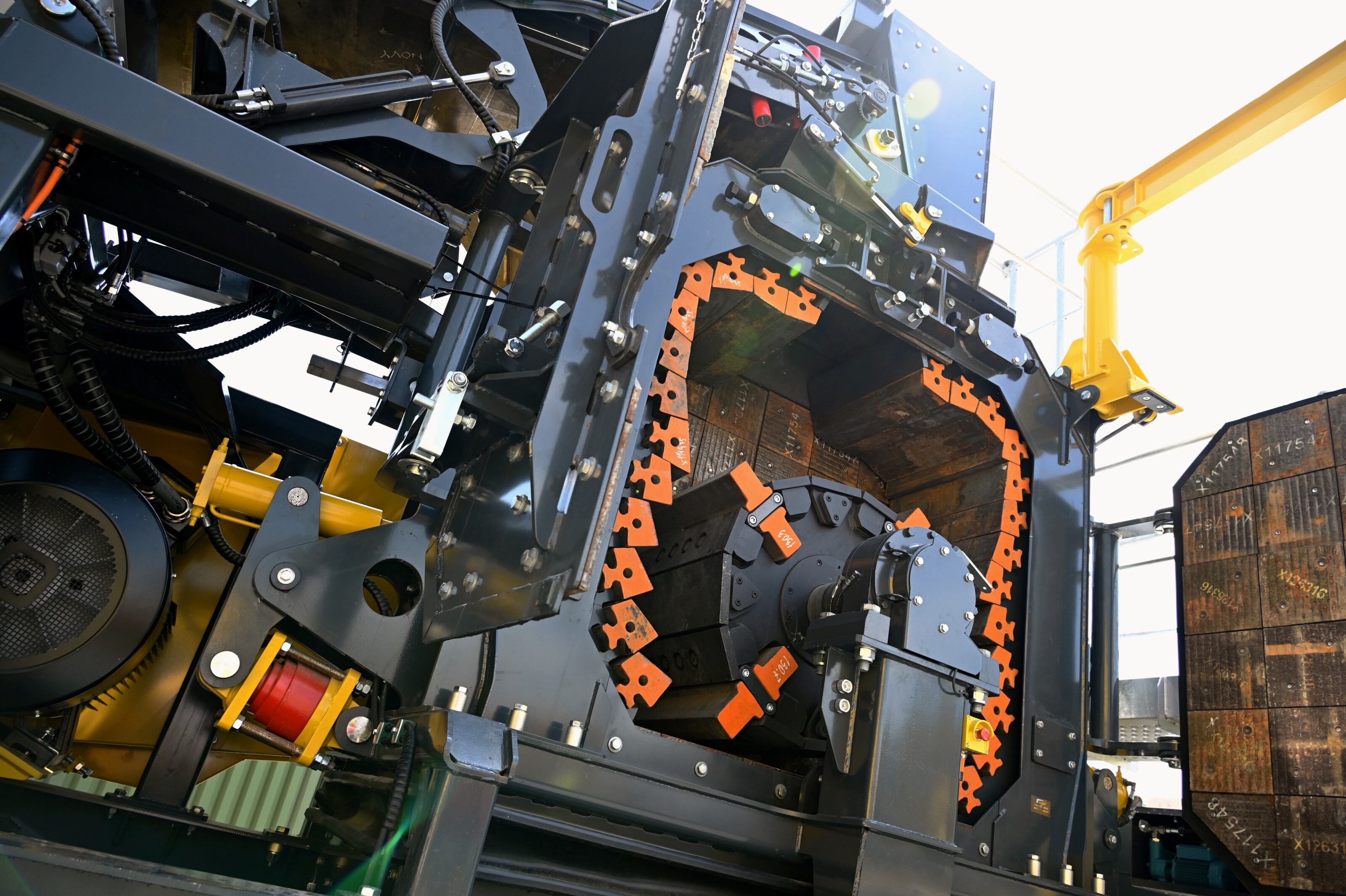 Keestrack i4e Reversible Impact Crusher