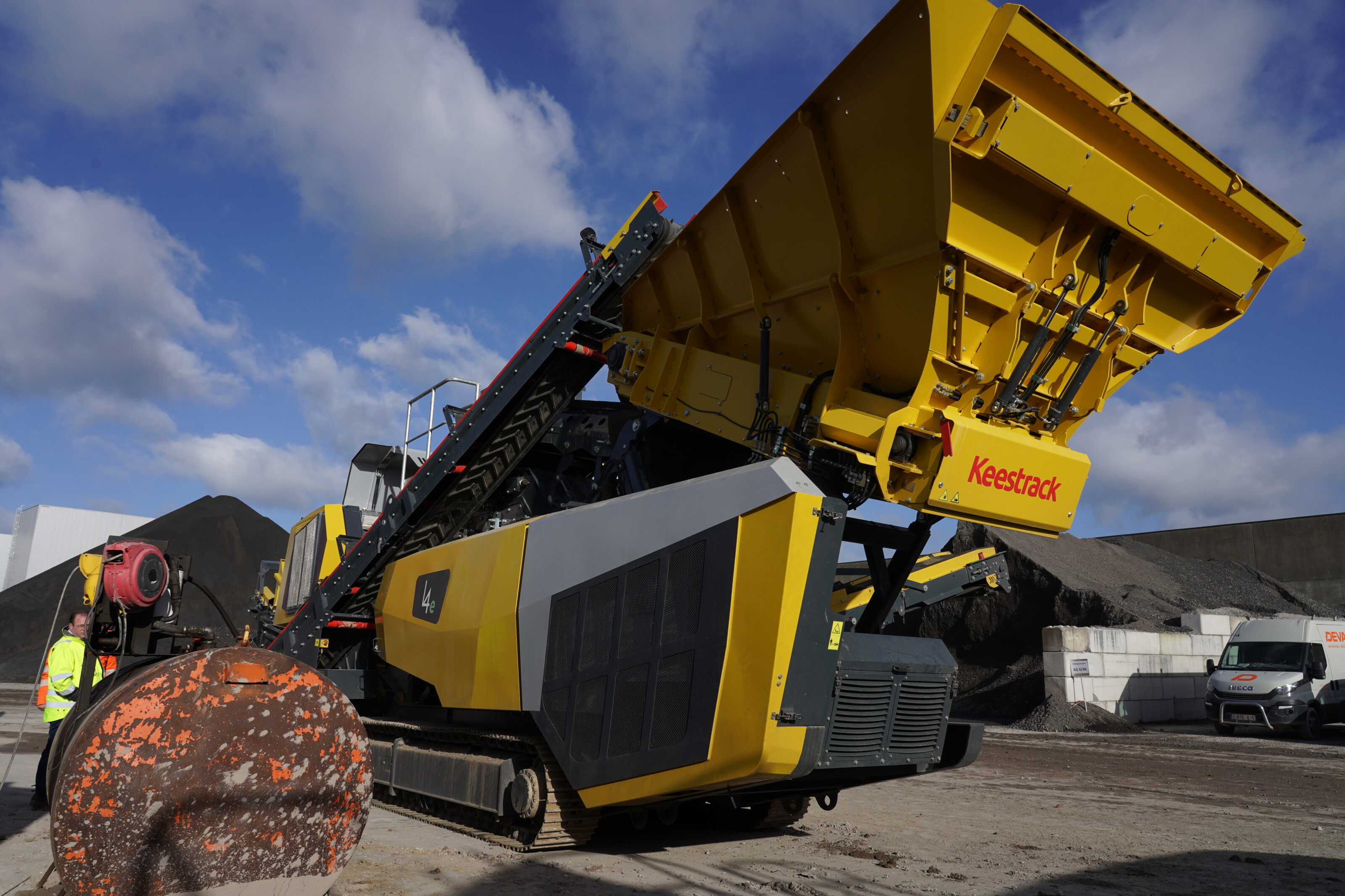 Keestrack i4e Reversible Impact Crusher