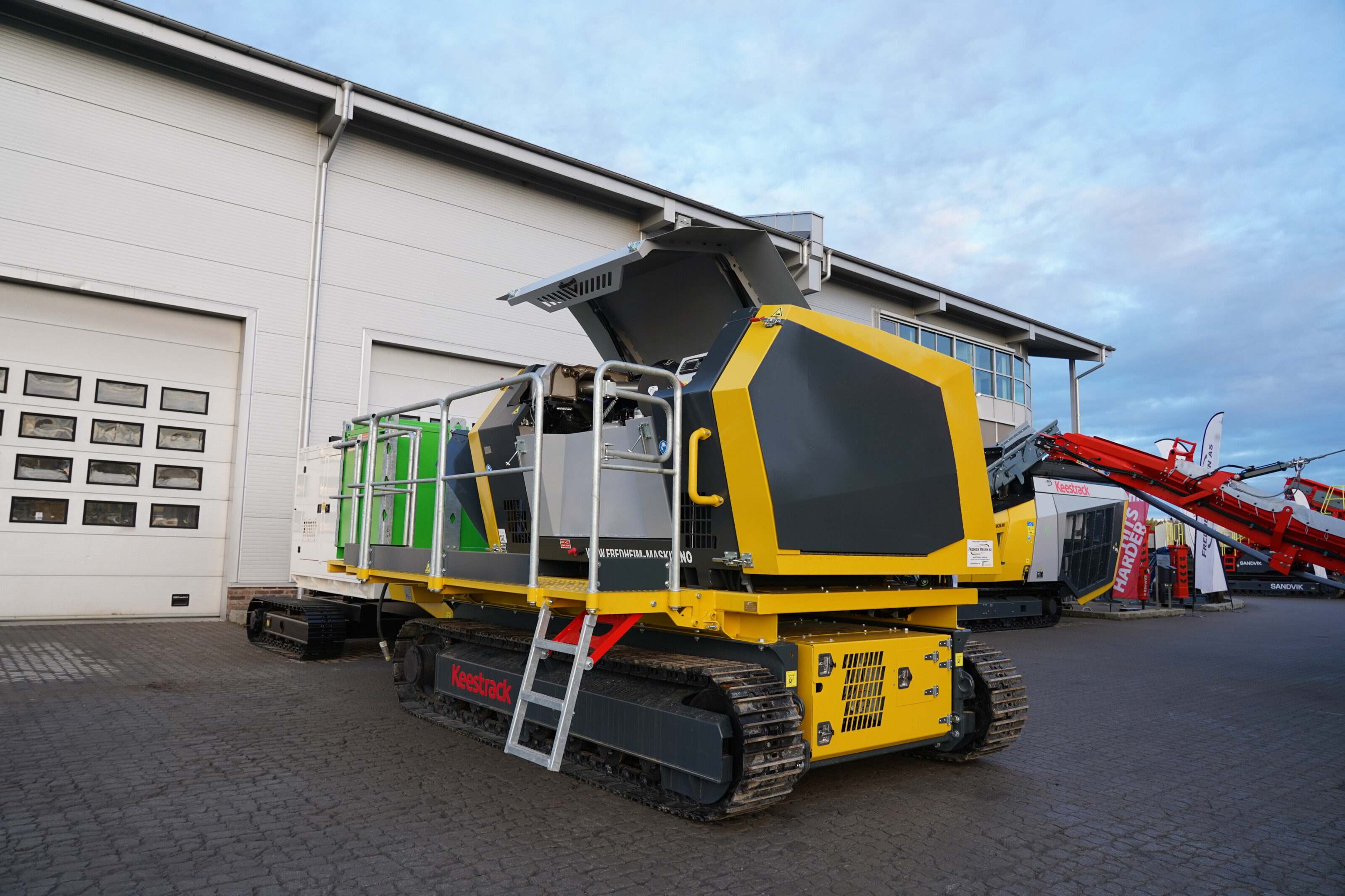 Keestrack M Series Tracked Engine Unit