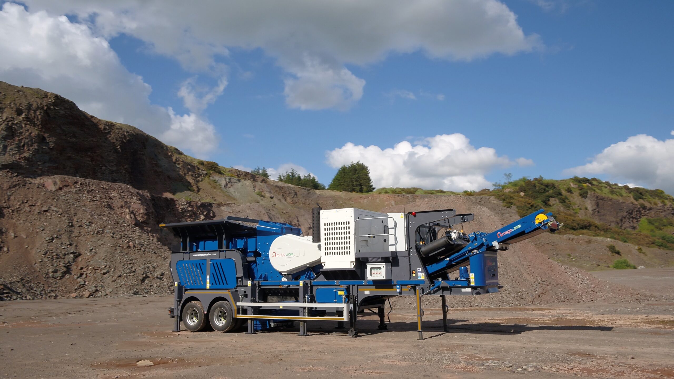 Omega J1065M Wheeled Mobile Crusher