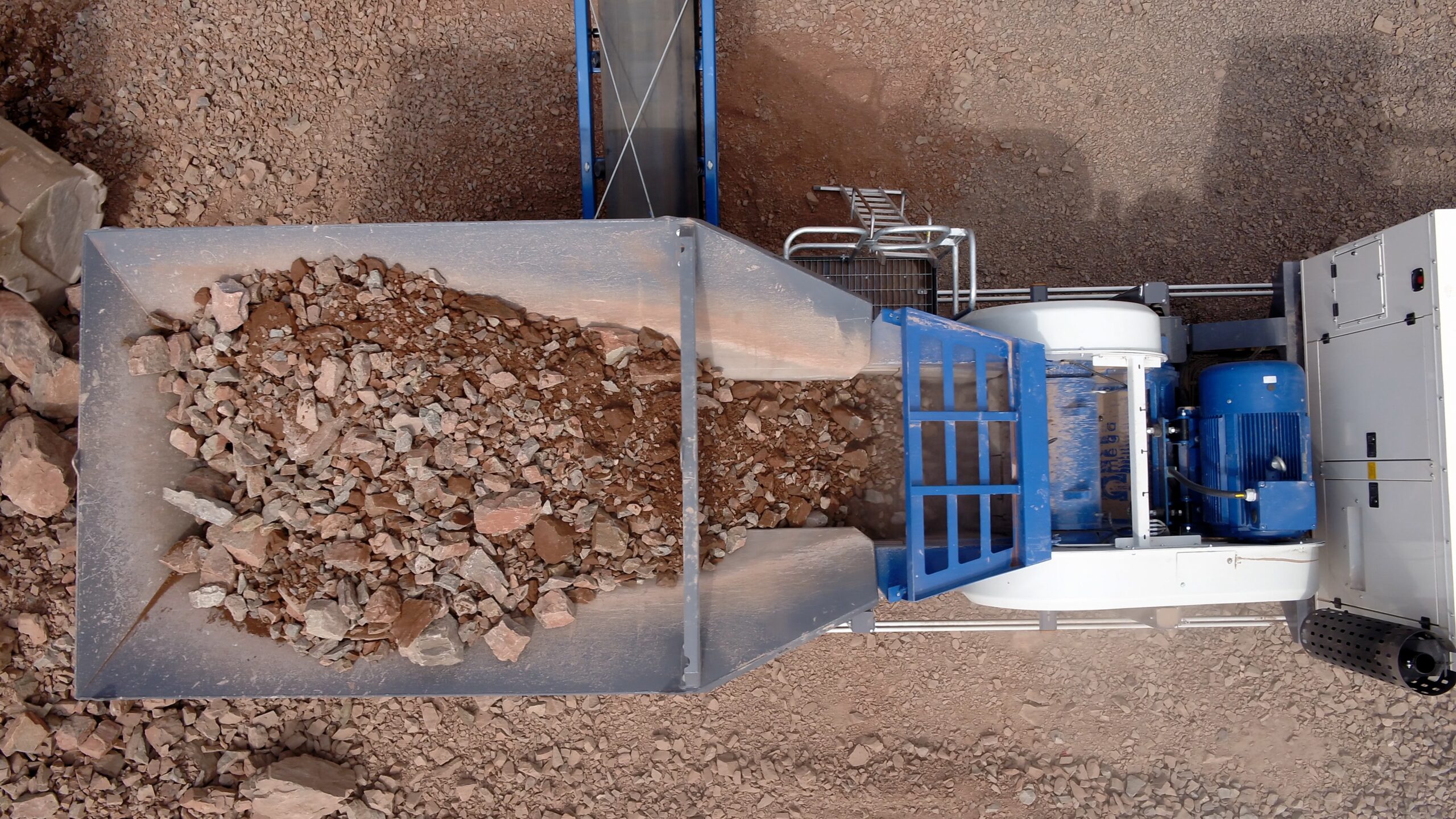 Omega J1065M Wheeled Mobile Crusher
